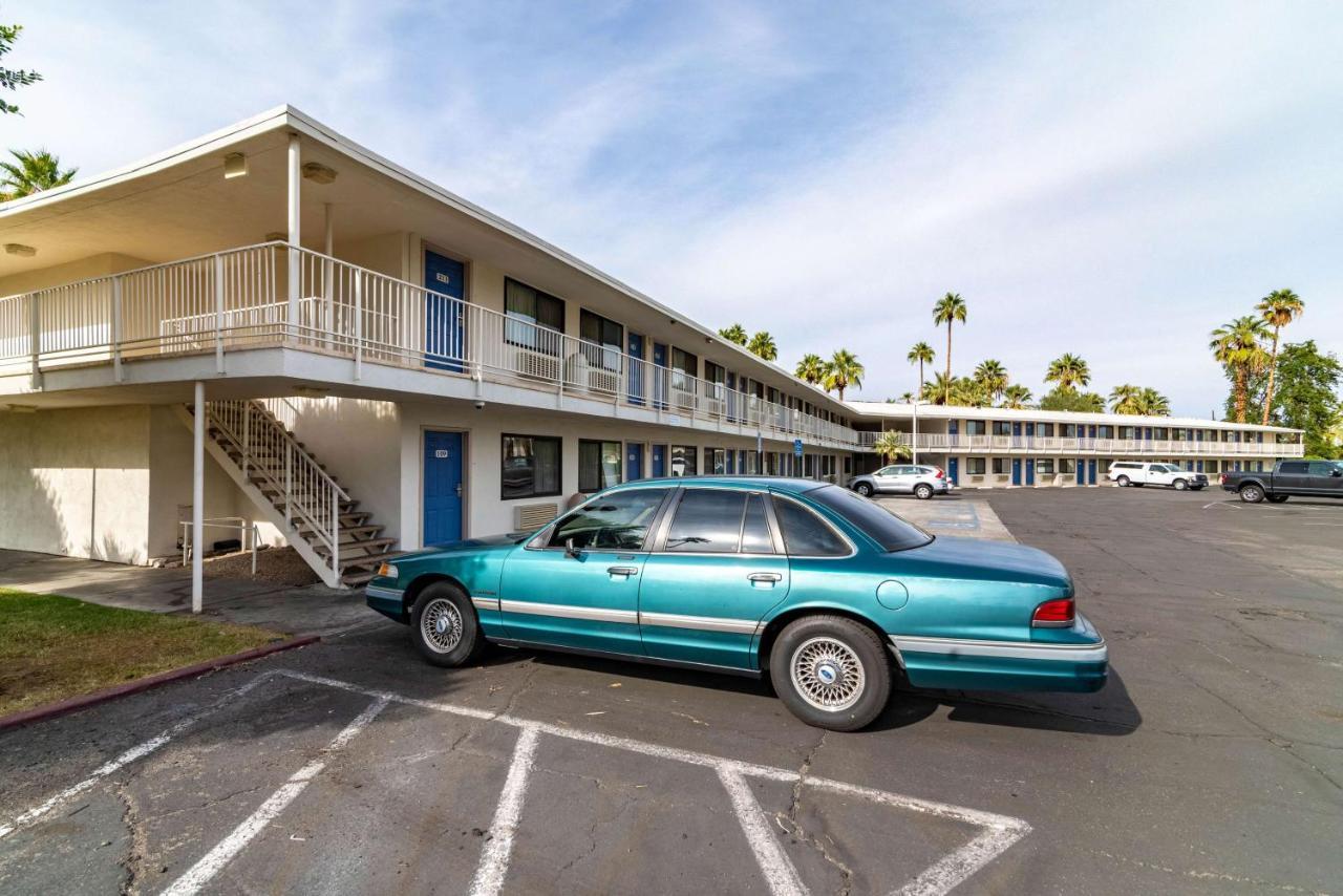Motel 6-Palm Springs, Ca - East - Palm Canyon Bagian luar foto
