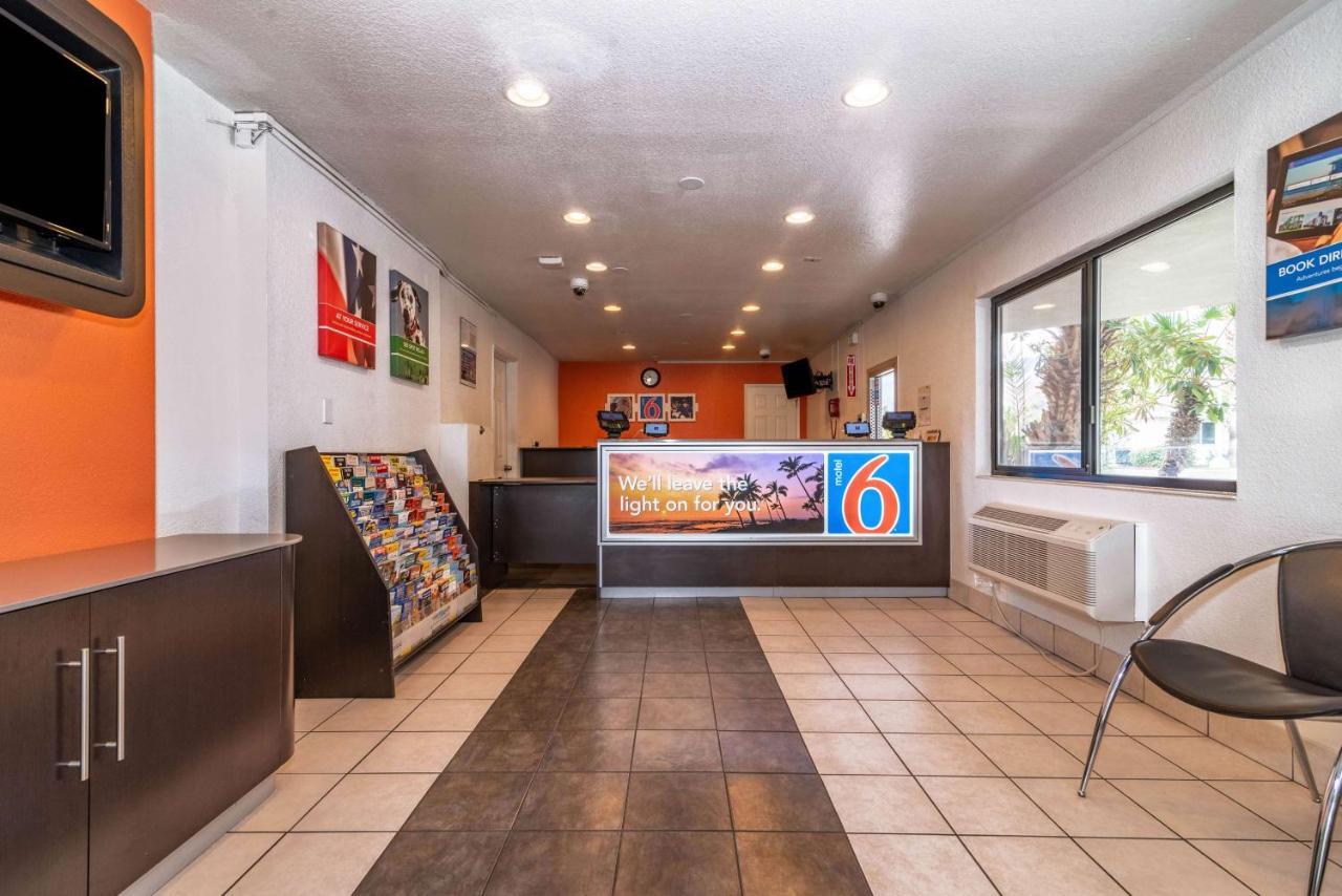 Motel 6-Palm Springs, Ca - East - Palm Canyon Bagian luar foto
