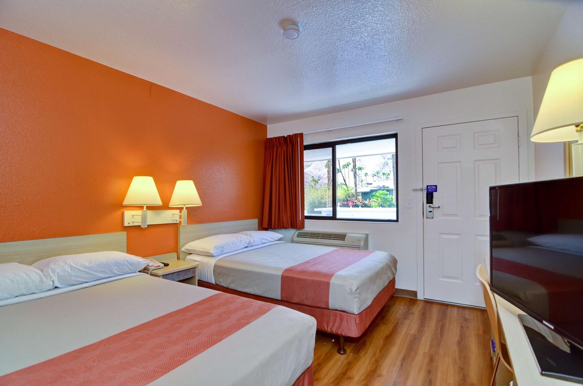 Motel 6-Palm Springs, Ca - East - Palm Canyon Bagian luar foto