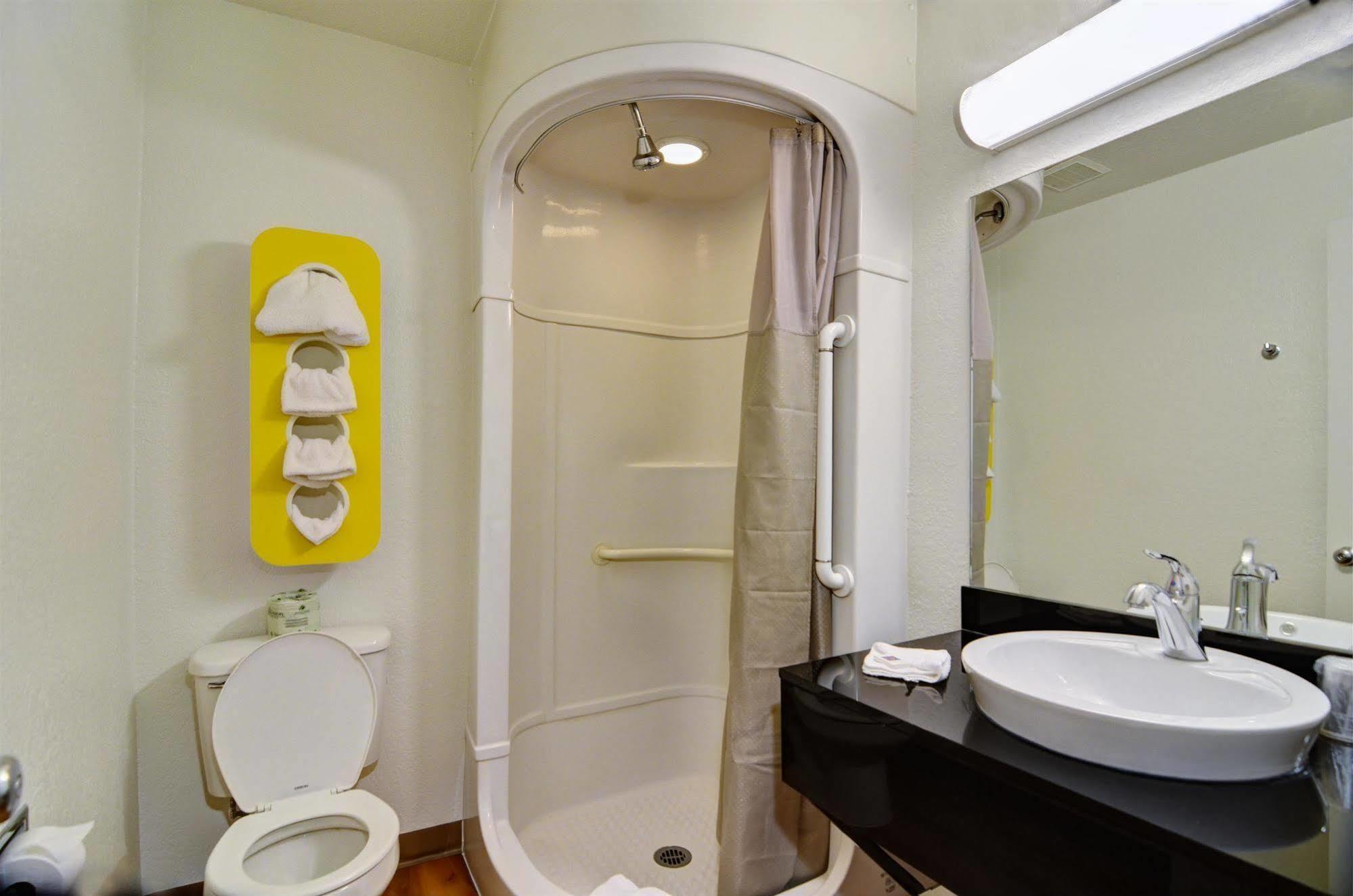 Motel 6-Palm Springs, Ca - East - Palm Canyon Bagian luar foto